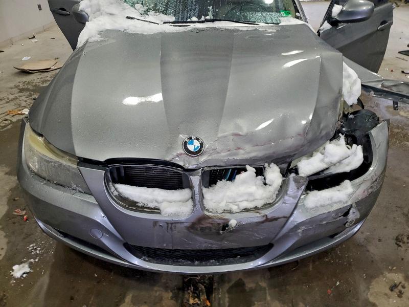 Photo 11 from auction – 2010 BMW 328 I with VIN WBAPH7C54AA800526