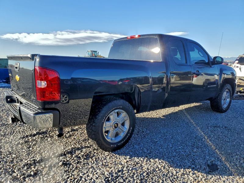 Photo 3 from auction – 2012 CHEVROLET SILVERADO with VIN 1GCRKSE77CZ199289