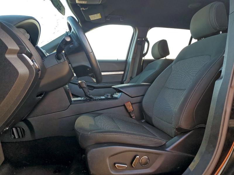 Photo 7 from auction – 2017 FORD EXPLORER with VIN 1FM5K8D88HGC77735