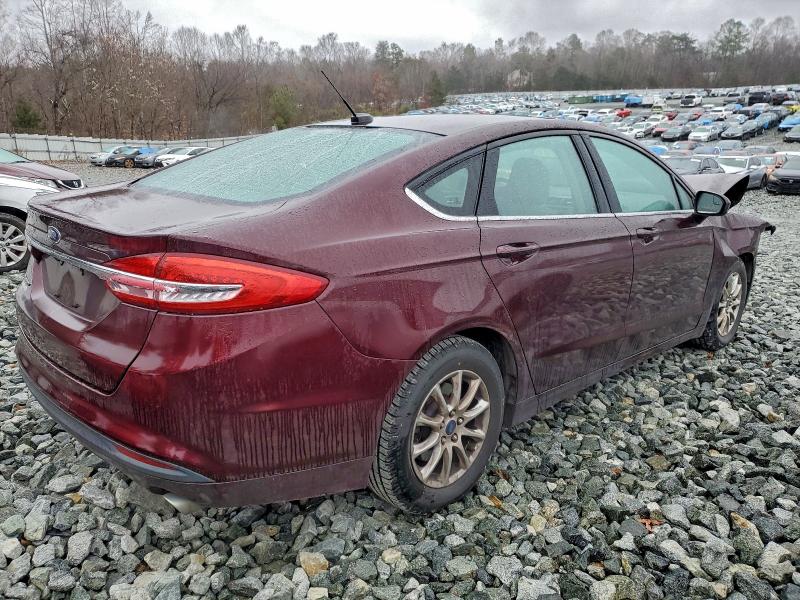 Photo 3 from auction – 2017 FORD FUSION S with VIN 3FA6P0G72HR137502
