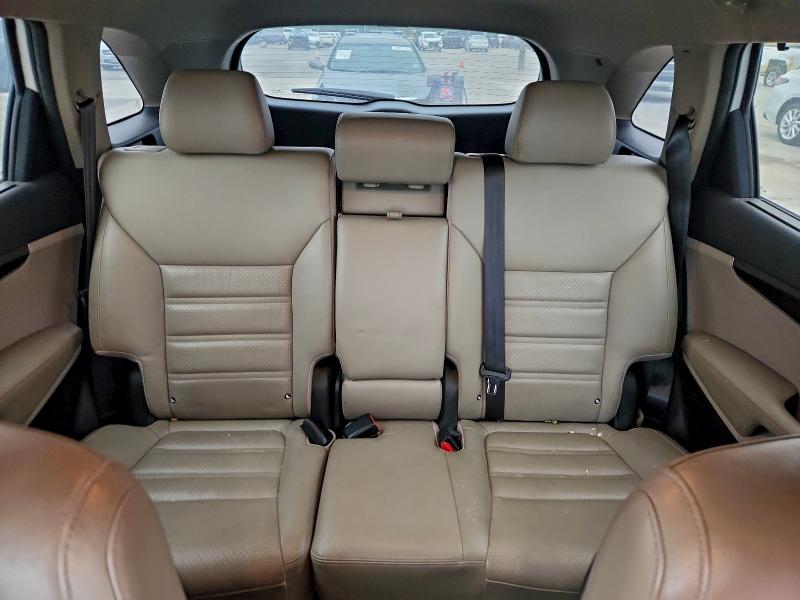 Photo 10 from auction – 2016 KIA SORENTO EX with VIN 5XYPHDA59GG160276