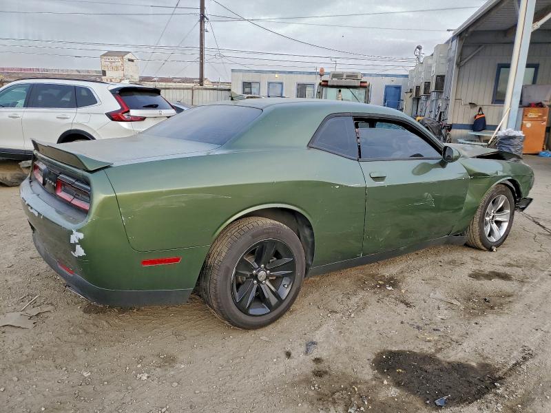 Photo 3 from auction – 2018 DODGE CHALLENGER with VIN 2C3CDZAG6JH271910
