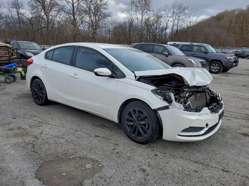 Photo 4 from auction – 2016 KIA FORTE LX with VIN KNAFX4A61G5491947
