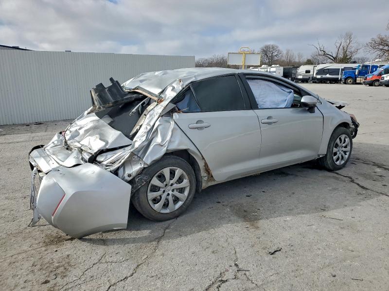 Zdjęcie 3 z aukcji – 2022 TOYOTA COROLLA z VIN 5YFEPMAE8NP360939