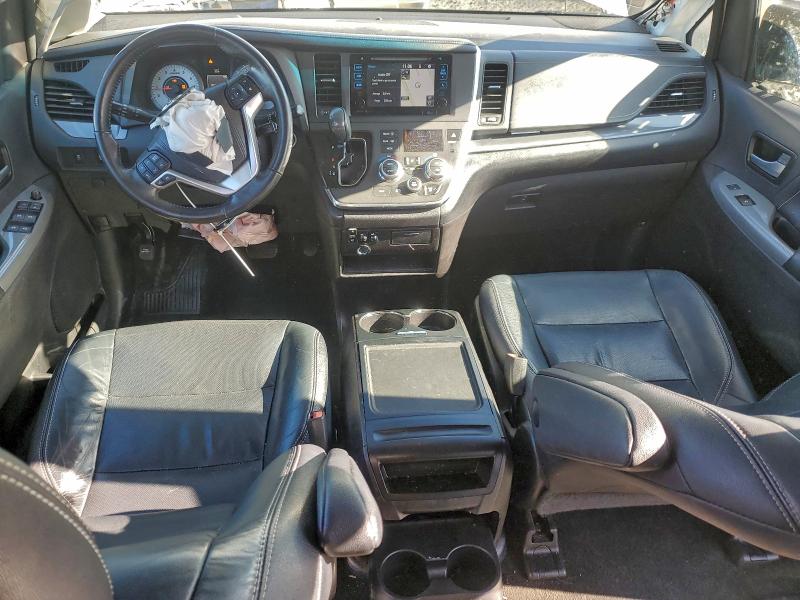 Photo 8 from auction – 2015 TOYOTA SIENNA SPO with VIN 5TDXK3DC1FS686537