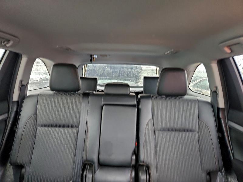Photo 10 from auction – 2019 TOYOTA HIGHLANDER with VIN 5TDBZRFH7KS718046