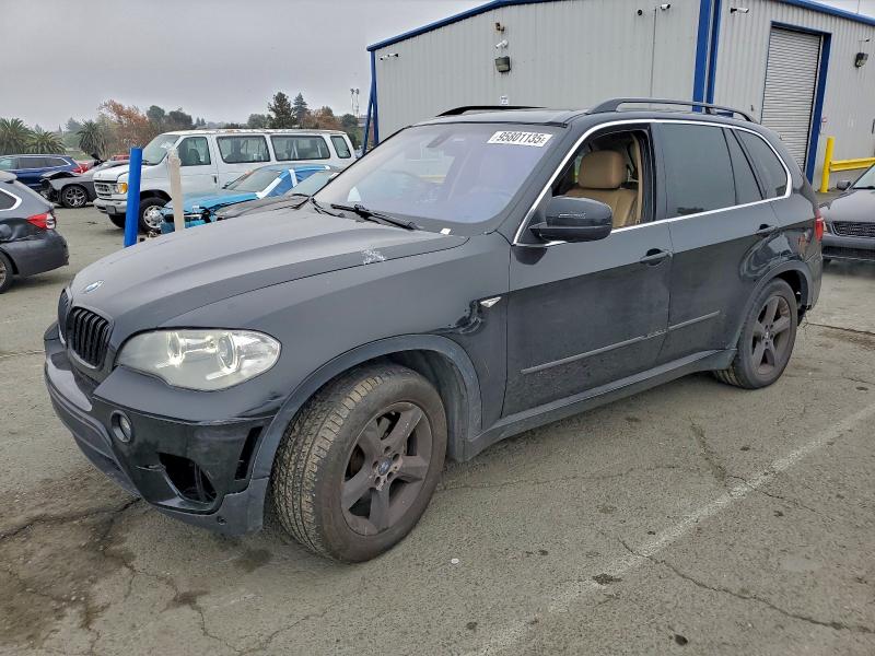 BMW X5 XDRIVE3 2013 with VIN 5UXZV4C55DL993909 - Photo from auction