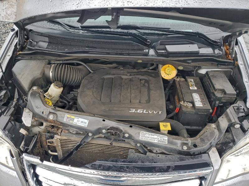 Photo 12 from auction – 2013 CHRYSLER TOWN & COU with VIN 2C4RC1BG2DR797586
