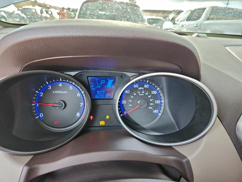 Photo 9 from auction – 2011 HYUNDAI TUCSON GLS with VIN KM8JUCAC0BU315150