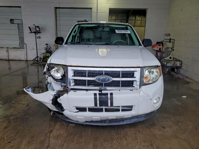 Photo 5 from auction – 2010 FORD ESCAPE XLT with VIN 1FMCU0DG8AKB76823
