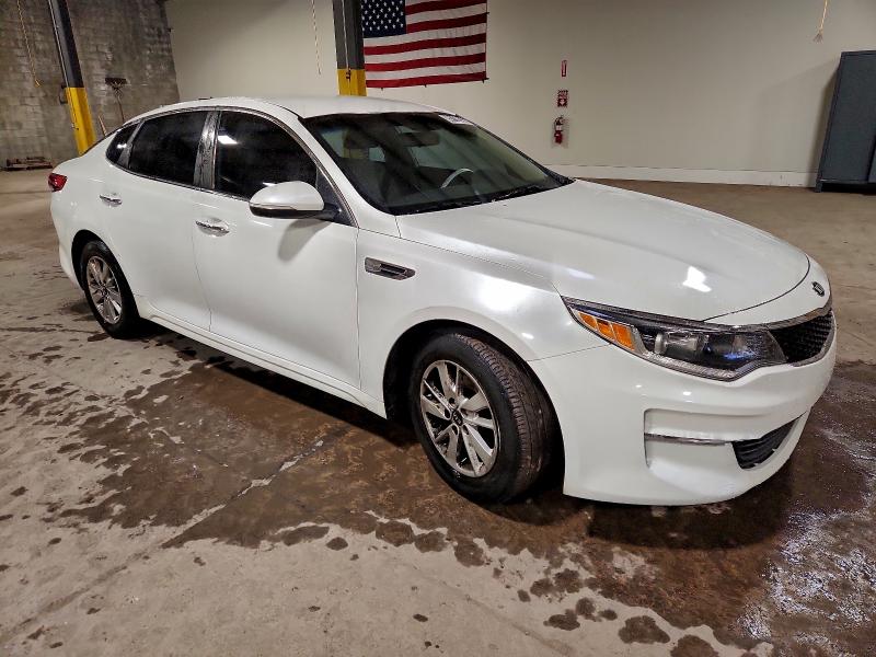 Photo 4 from auction – 2016 KIA OPTIMA LX with VIN KNAGT4L31G5098176