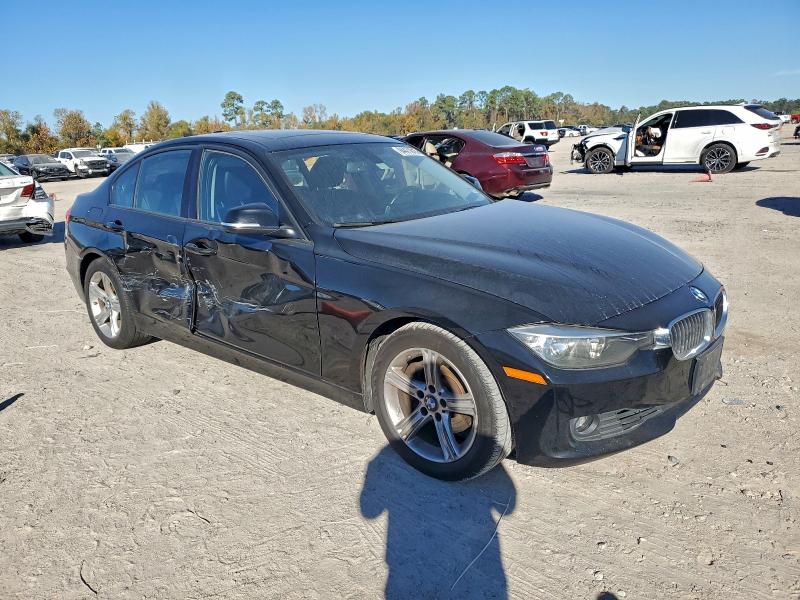 Photo 4 from auction – 2013 BMW 328 with VIN WBA3C1G53DNR45994
