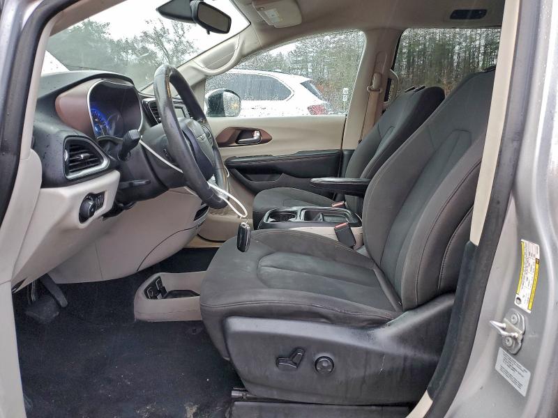 Photo 7 from auction – 2017 CHRYSLER PACIFICA T with VIN 2C4RC1BG6HR745691
