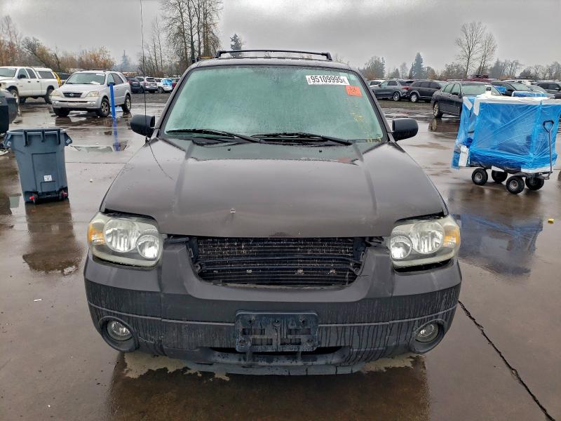 Photo 5 from auction – 2006 FORD ESCAPE XLT with VIN 1FMCU93196KC27092