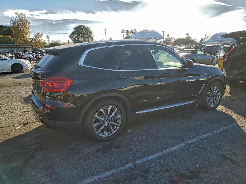 Photo 3 from auction – 2018 BMW X3 XDRIVE3 with VIN 5UXTR9C50JLC74203