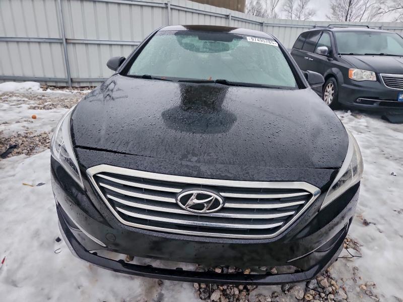 Photo 5 from auction – 2017 HYUNDAI SONATA SE with VIN 5NPE24AF4HH541027