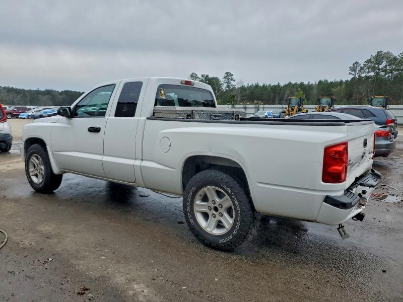 Photo 2 from auction – 2010 DODGE DAKOTA with VIN 1D7CE3BK1AS151178