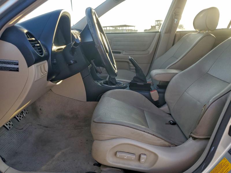 Photo 7 from auction – 2002 LEXUS IS 300 with VIN JTHBD192X20049392