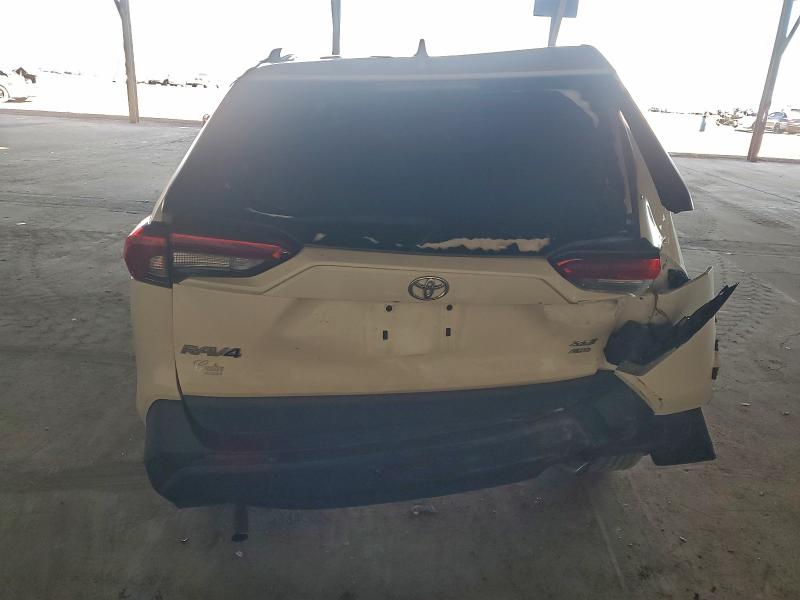 Photo 6 from auction – 2019 TOYOTA RAV4 XLE with VIN JTMP1RFV5KD025166