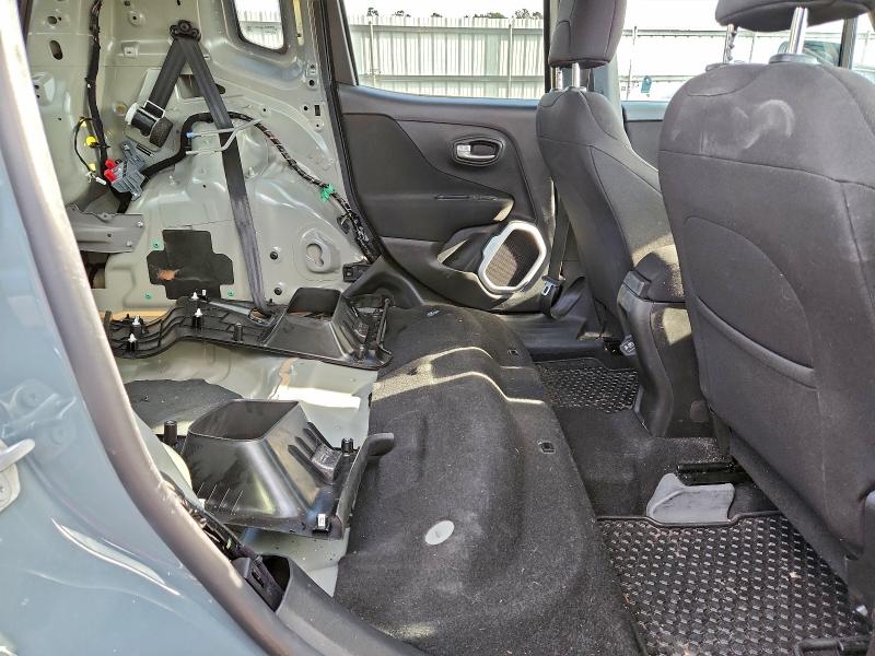 Photo 11 from auction – 2018 JEEP RENEGADE L with VIN ZACCJBBB4JPH85798