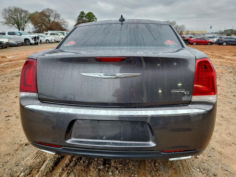 Photo 6 from auction – 2016 CHRYSLER 300C with VIN 2C3CCAEG7GH357959