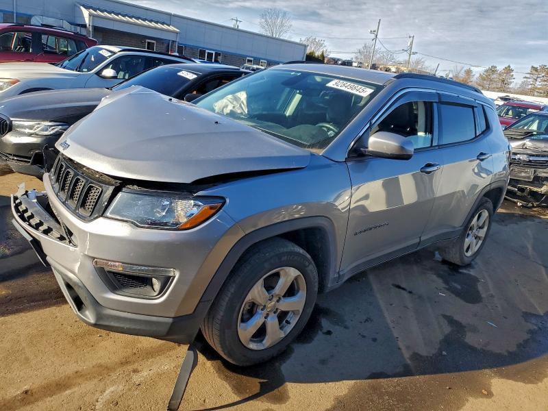 JEEP COMPASS LA 2018 with VIN 3C4NJDBB6JT176239 - Photo from auction
