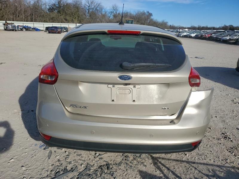 Photo 6 from auction – 2017 FORD FOCUS SEL with VIN 1FADP3M29HL222627