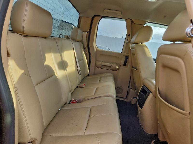 Photo 10 from auction – 2011 CHEVROLET SILVERADO with VIN 1GCRKSE32BZ325540