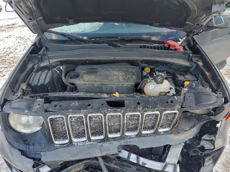 Photo 12 from auction – 2021 JEEP RENEGADE with VIN ZACNJDBB0MPM47952