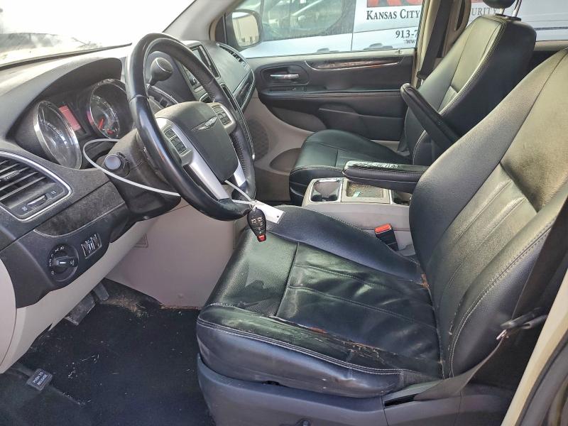 Photo 7 from auction – 2014 CHRYSLER TOWN & COU with VIN 2C4RC1BG1ER326157