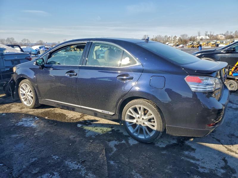 Photo 2 from auction – 2010 LEXUS HS 250H with VIN JTHBB1BA7A2027344