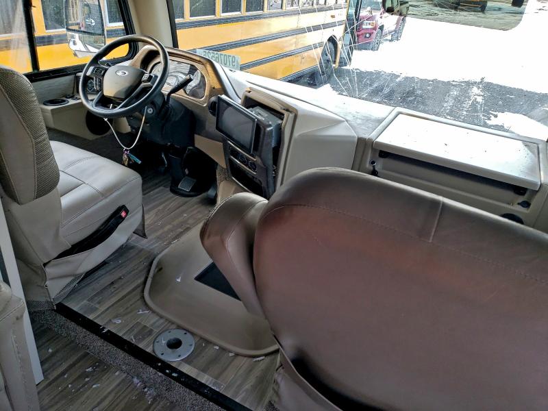Photo 5 from auction – 2022 THOR 0292ACE with VIN 1F66F5DN5M0A09538
