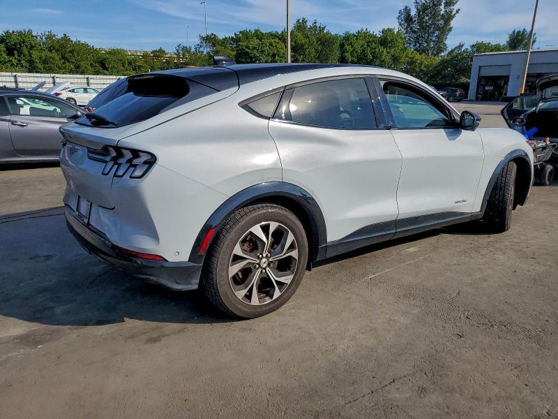 Photo 3 from auction – 2022 FORD MUSTANG MA with VIN 3FMTK3RM6NMA20753