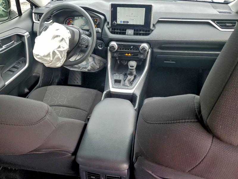 Photo 8 from auction – 2025 TOYOTA RAV4 XLE with VIN JTMP1RFV7SJ045260