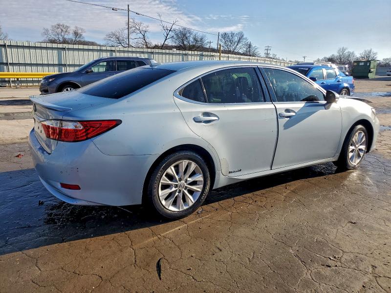 Photo 3 from auction – 2013 LEXUS ES 300H with VIN JTHBW1GG3D2033888