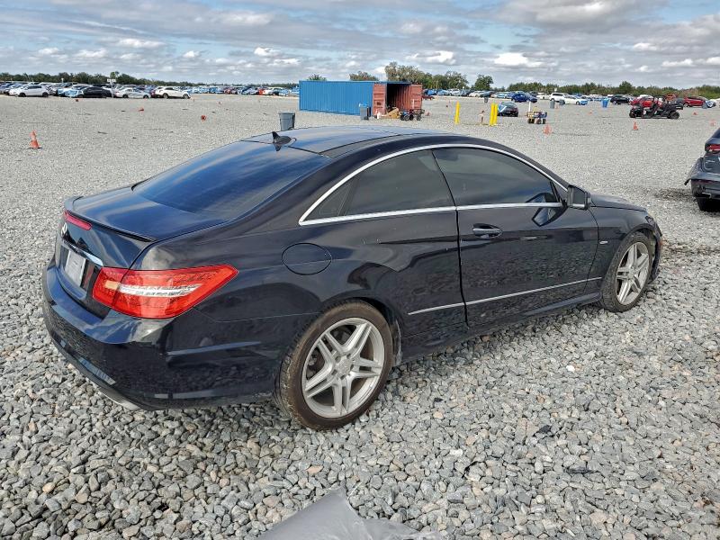 Photo 3 from auction – 2012 MERCEDES-BENZ E 550 with VIN WDDKJ7DBXCF159626