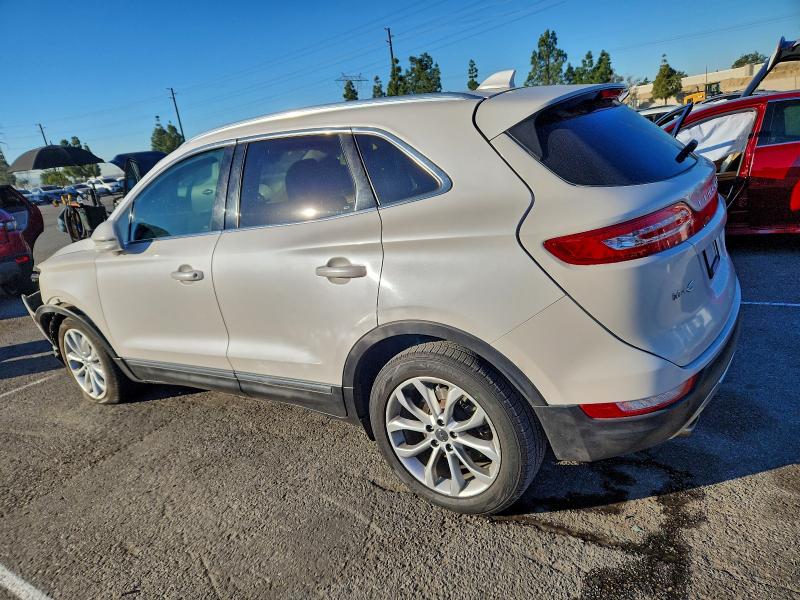 Photo 2 from auction – 2016 LINCOLN MKC SELECT with VIN 5LMCJ2C9XGUJ12025