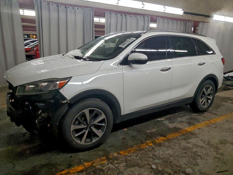 KIA SORENTO 2019 with VIN 5XYPH4A5XKG500768 - Photo from auction