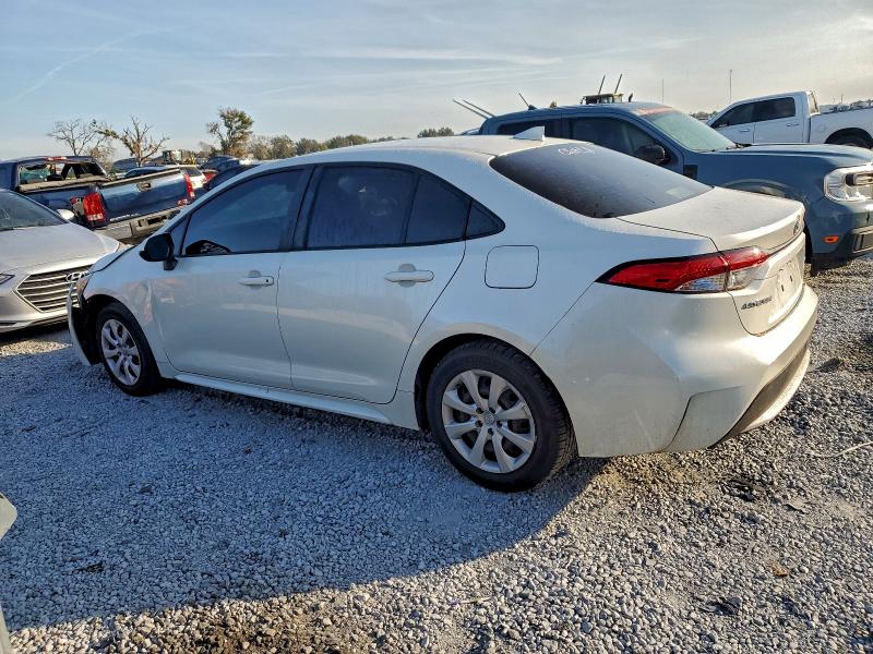 Photo 2 from auction – 2021 TOYOTA COROLLA LE with VIN JTDEPMAE5MJ170101
