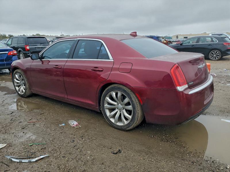 Photo 2 from auction – 2018 CHRYSLER 300 TOURIN with VIN 2C3CCAAG7JH208285