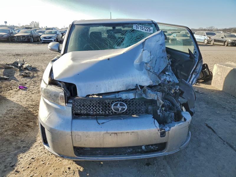 Photo 5 from auction – 2010 TOYOTA SCION XB with VIN JTLZE4FE0A1114020