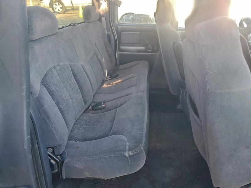 Photo 10 from auction – 2002 CHEVROLET SILVERADO with VIN 2GCEC19T621239835
