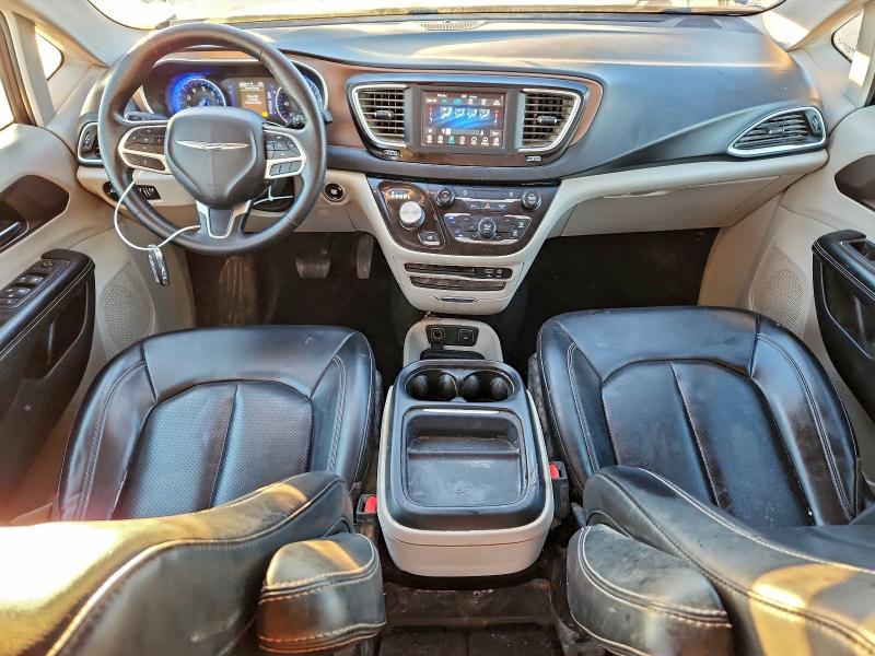 Photo 8 from auction – 2020 CHRYSLER VOYAGER LX with VIN 2C4RC1DG4LR258477