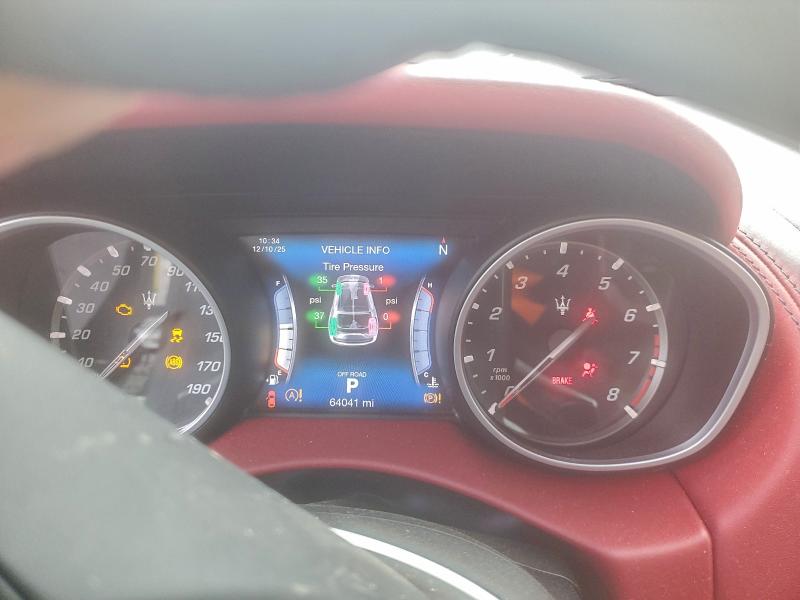 Photo 9 from auction – 2017 MASERATI LEVANTE S with VIN ZN661YUS5HX236176