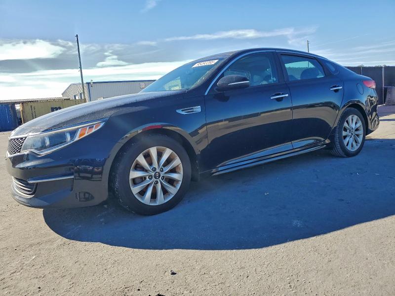 KIA OPTIMA EX 2016 with VIN 5XXGU4L38GG053960 - Photo from auction