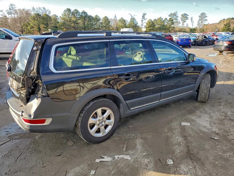 Photo 3 from auction – 2011 VOLVO XC70 3.2 with VIN YV4952BZ7B1113776