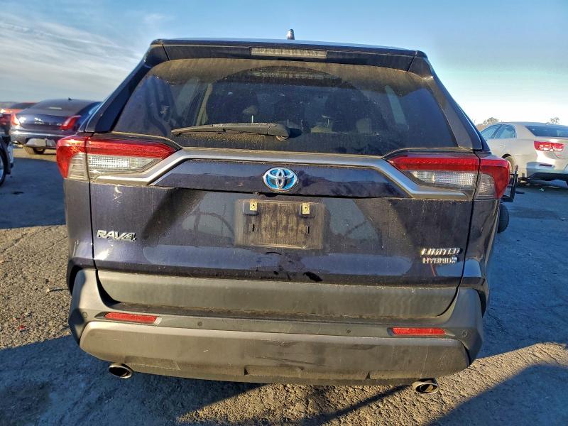 Photo 6 from auction – 2019 TOYOTA RAV4 LIMIT with VIN JTMDWRFV4KD500116