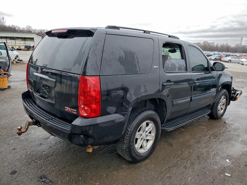 Photo 3 from auction – 2007 GMC YUKON with VIN 1GKFC13027J403988