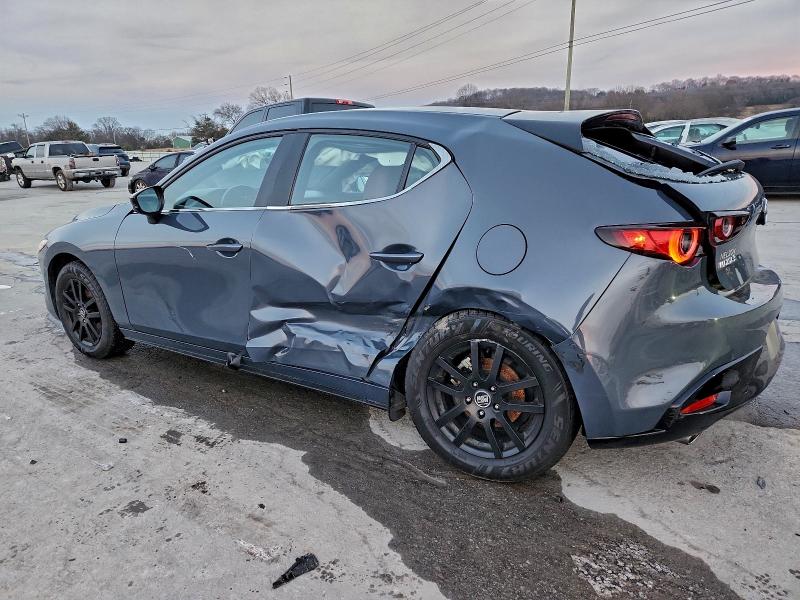 Photo 2 from auction – 2022 MAZDA 3 PREFERRE with VIN JM1BPALL8N1501560