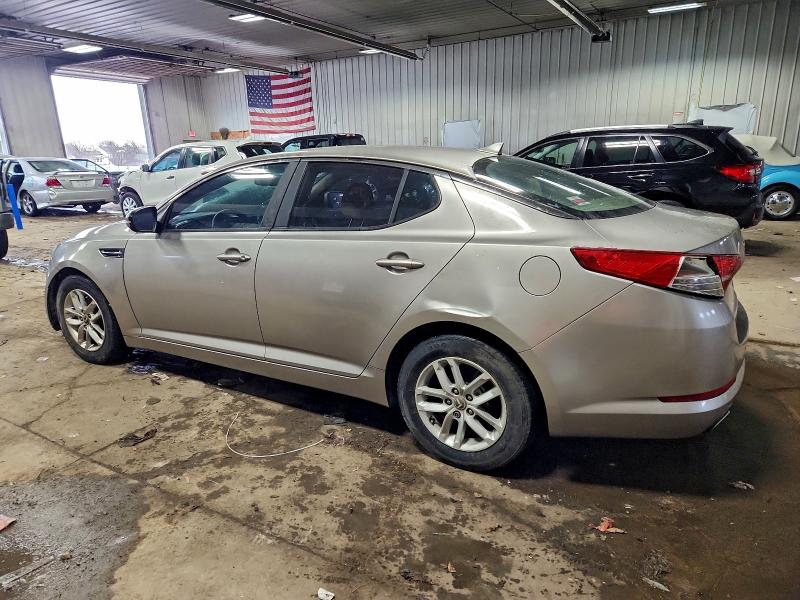 Photo 2 from auction – 2011 KIA OPTIMA with VIN KNAGM4A77B5184037
